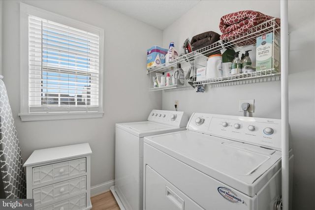 108 BARKWOOD DR, Stephens City, VA 22655