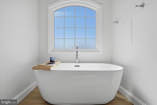 108 BARKWOOD DR, Stephens City, VA 22655