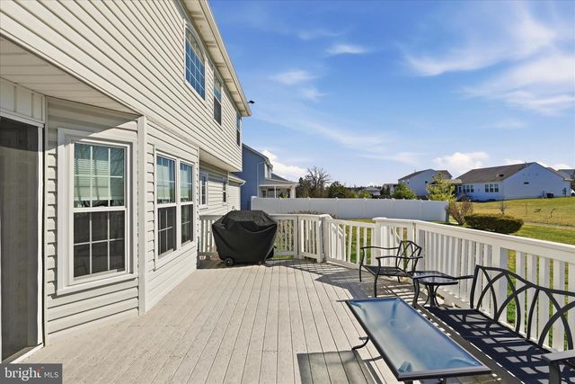 108 BARKWOOD DR, Stephens City, VA 22655