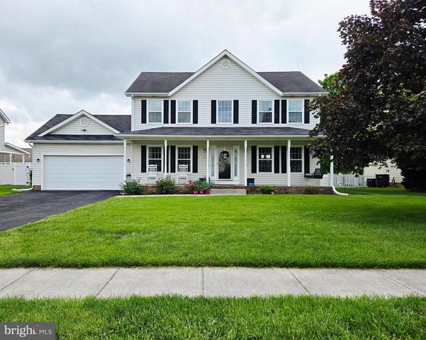 108 BARKWOOD DR, Stephens City, VA 22655