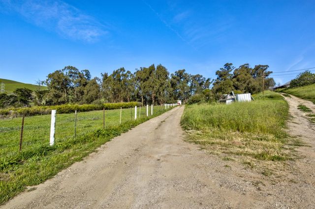 1498 O'Connor Way, San Luis Obispo, CA 93401