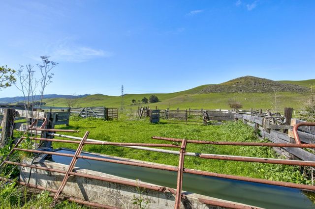 1498 O'Connor Way, San Luis Obispo, CA 93401