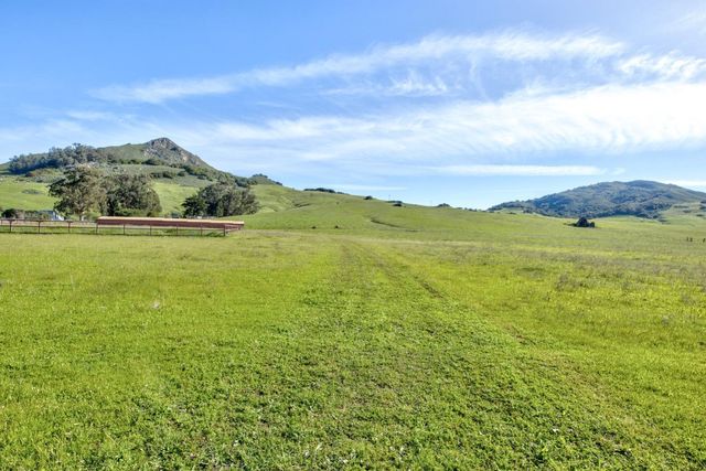 1498 O'Connor Way, San Luis Obispo, CA 93401