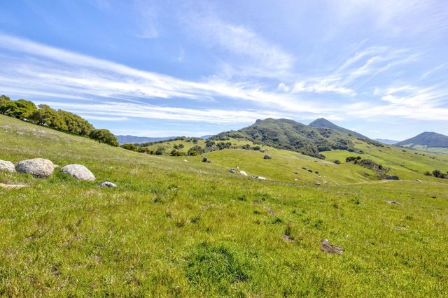 1498 O'Connor Way, San Luis Obispo, CA 93401