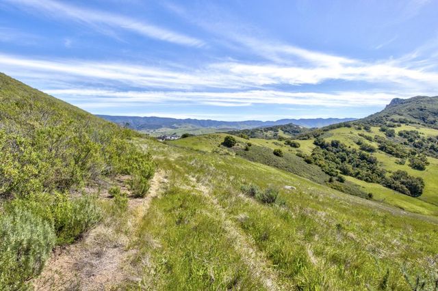 1498 O'Connor Way, San Luis Obispo, CA 93401
