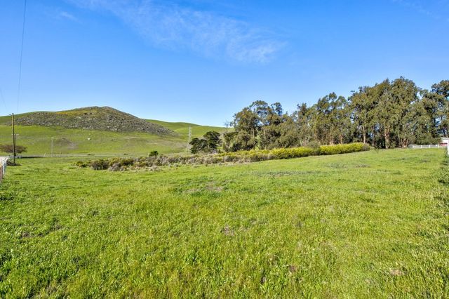 1498 O'Connor Way, San Luis Obispo, CA 93401