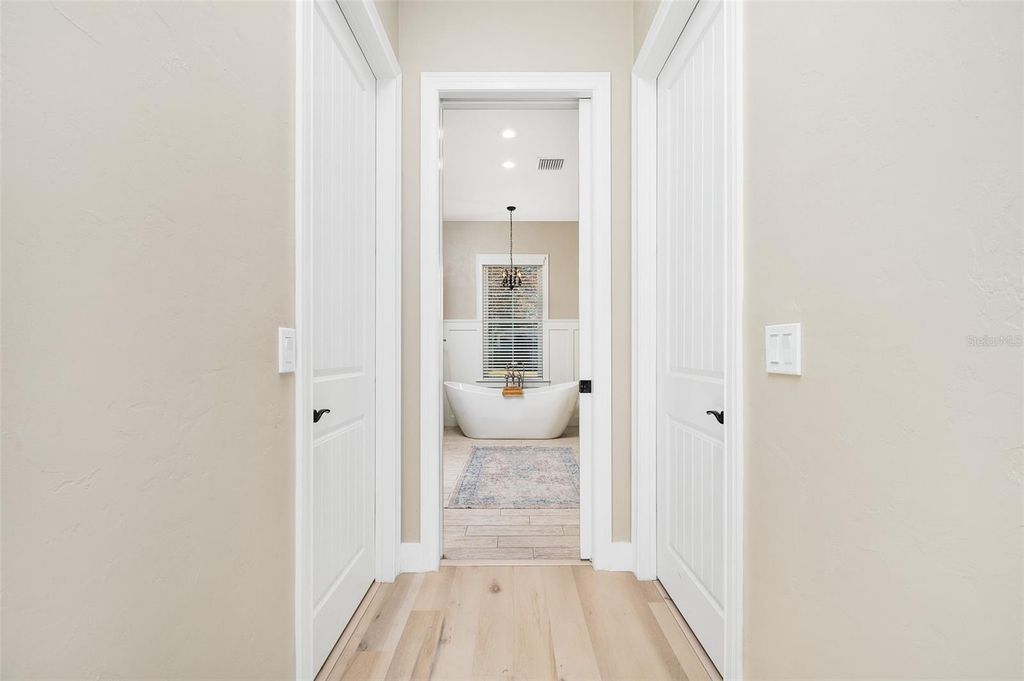 Image 27 of property listing at 691 SW 136TH STREET, Newberry, FL 32669