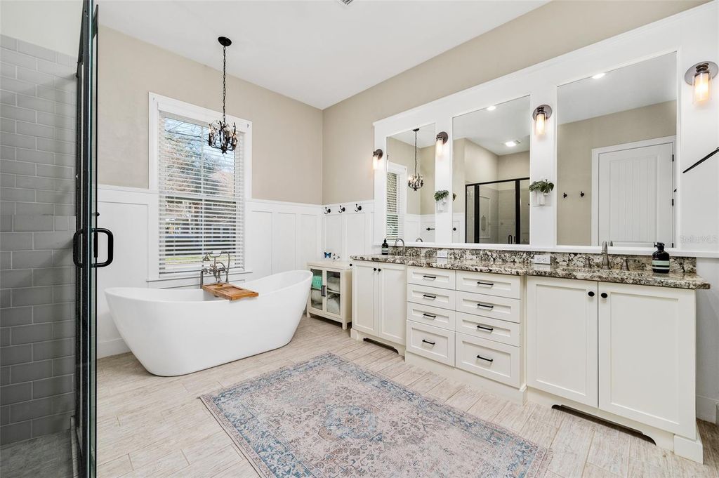 Image 29 of property listing at 691 SW 136TH STREET, Newberry, FL 32669