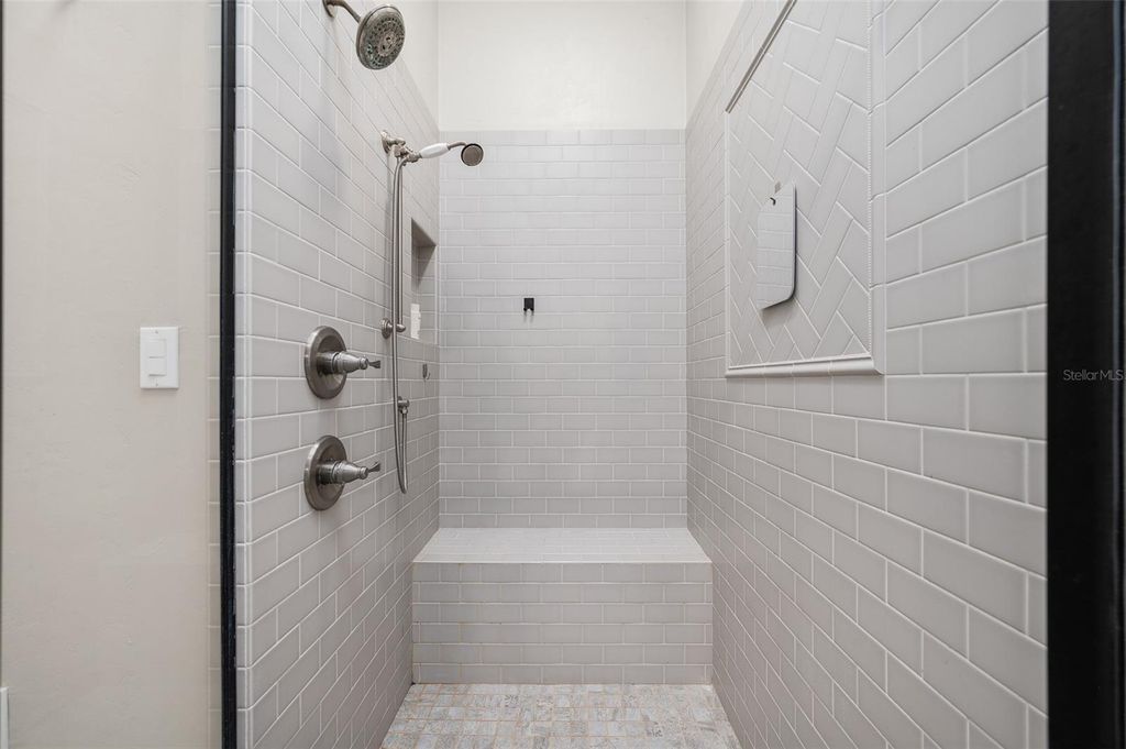 Image 31 of property listing at 691 SW 136TH STREET, Newberry, FL 32669