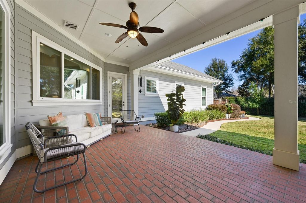 Image 43 of property listing at 691 SW 136TH STREET, Newberry, FL 32669