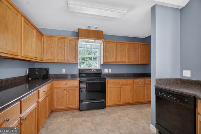 320 Old Pond Road, Lagrange, GA 30241