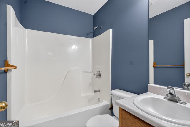 320 Old Pond Road, Lagrange, GA 30241
