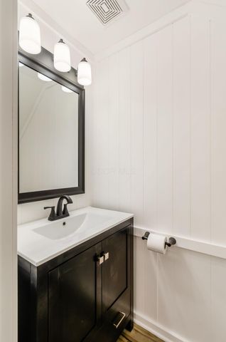 1308 Woodbrook Lane, D, Columbus, OH 43223