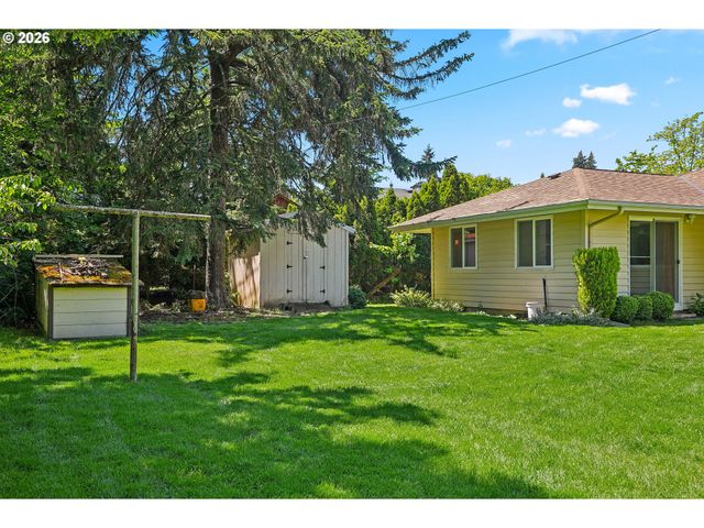 9006 N GILBERT Ave, Portland, OR 97203