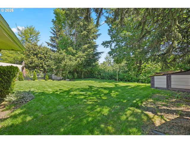 9006 N GILBERT Ave, Portland, OR 97203
