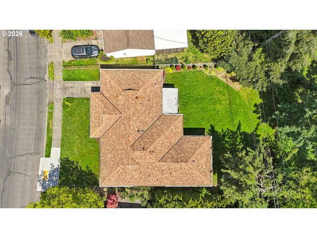 9006 N GILBERT Ave, Portland, OR 97203