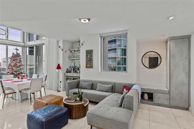 900 Biscayne Blvd 901, Miami, FL 33132