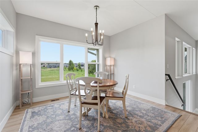 3008 Prairielight Court, Hiawatha, IA 52233