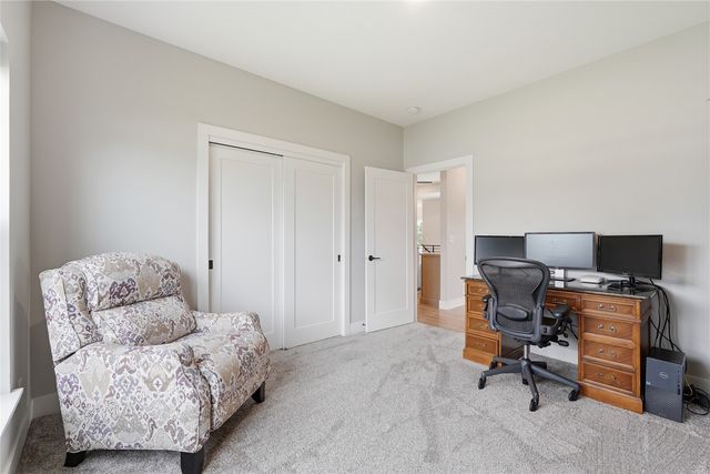 3008 Prairielight Court, Hiawatha, IA 52233