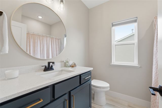 3008 Prairielight Court, Hiawatha, IA 52233