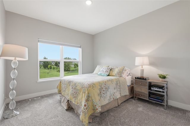 3008 Prairielight Court, Hiawatha, IA 52233