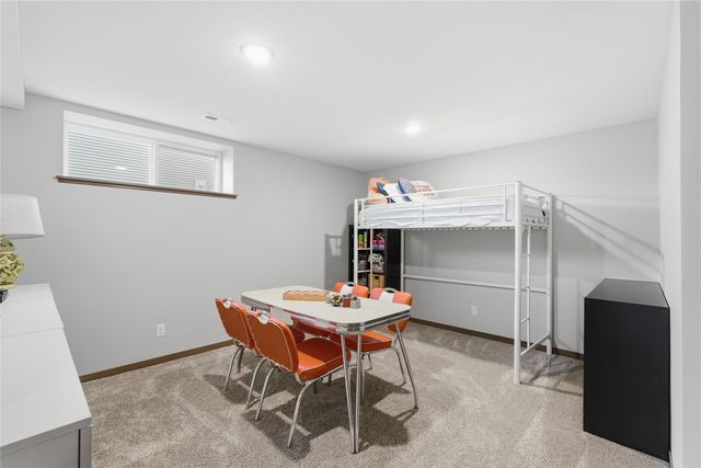 3008 Prairielight Court, Hiawatha, IA 52233