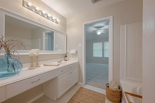 11 Yarrowdale Court, The Woodlands, TX 77382