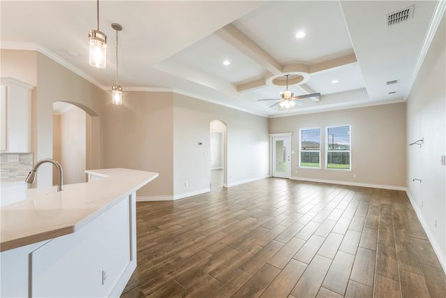 7730 Sophia Dr, Corpus Christi, TX 78414