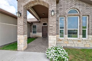 7730 Sophia Dr, Corpus Christi, TX 78414
