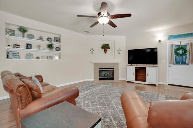 6409 Pine Meadow Cir, Stockton, CA 95219