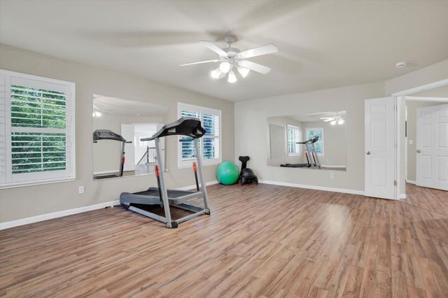 6409 Pine Meadow Cir, Stockton, CA 95219