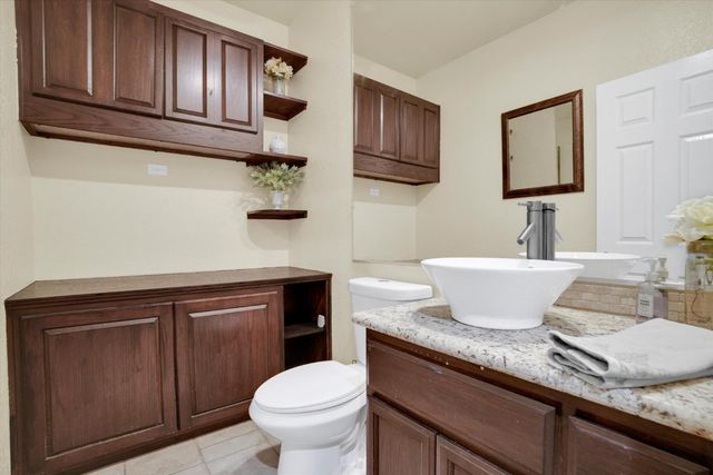 6409 Pine Meadow Cir, Stockton, CA 95219