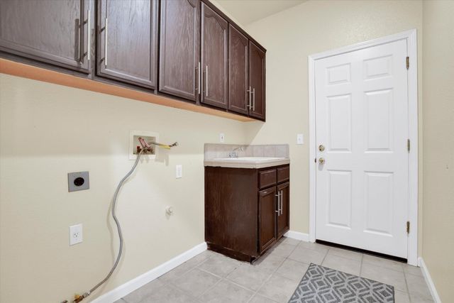 6409 Pine Meadow Cir, Stockton, CA 95219