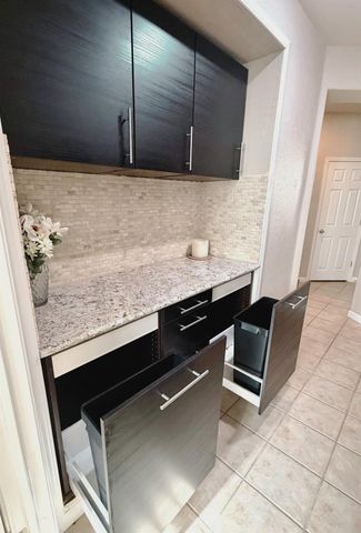 6409 Pine Meadow Cir, Stockton, CA 95219