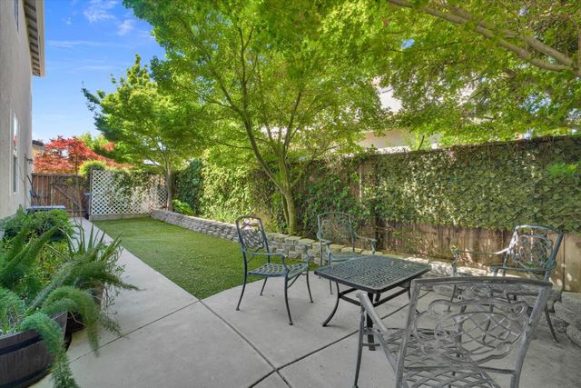 6409 Pine Meadow Cir, Stockton, CA 95219