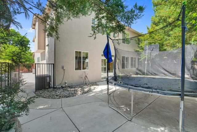6409 Pine Meadow Cir, Stockton, CA 95219