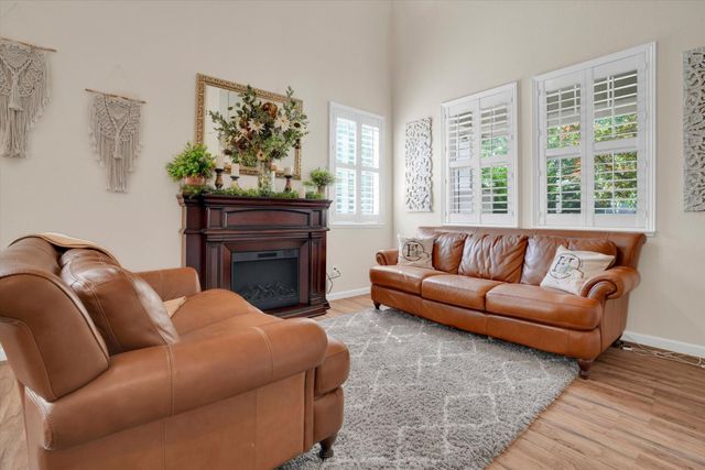 6409 Pine Meadow Cir, Stockton, CA 95219