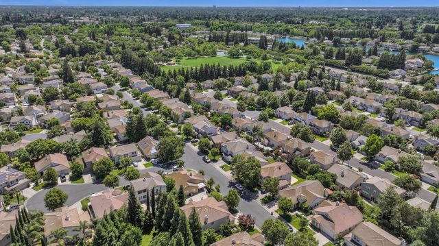 6409 Pine Meadow Cir, Stockton, CA 95219
