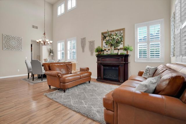 6409 Pine Meadow Cir, Stockton, CA 95219