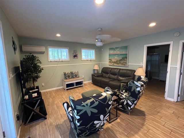 770 BAY ESPLANADE 2, Clearwater Beach, FL 33767