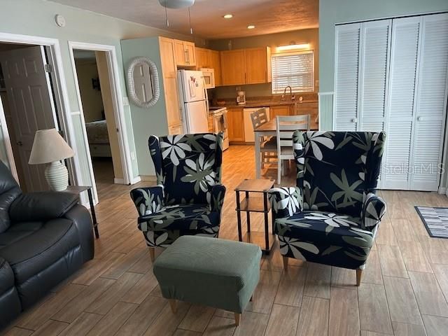 770 BAY ESPLANADE 2, Clearwater Beach, FL 33767