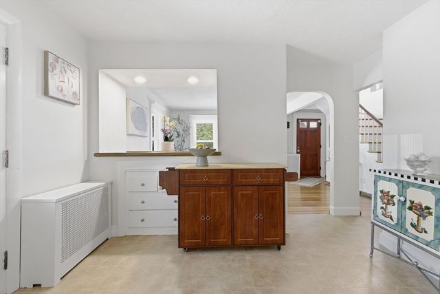6 Highland St, Wakefield, MA 01880