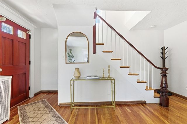6 Highland St, Wakefield, MA 01880