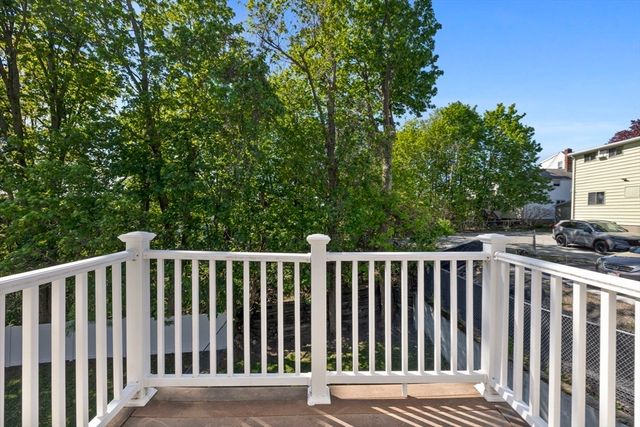 6 Highland St, Wakefield, MA 01880