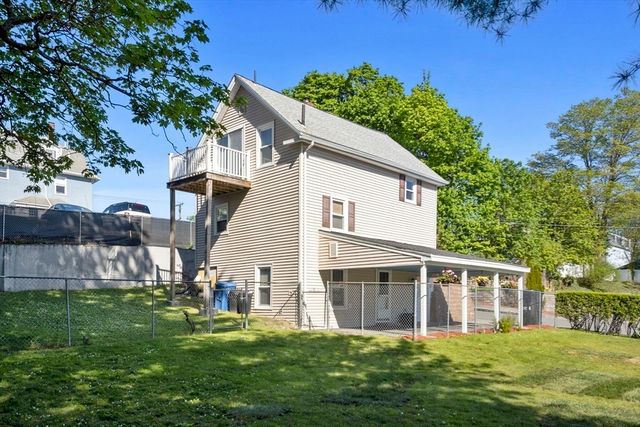 6 Highland St, Wakefield, MA 01880