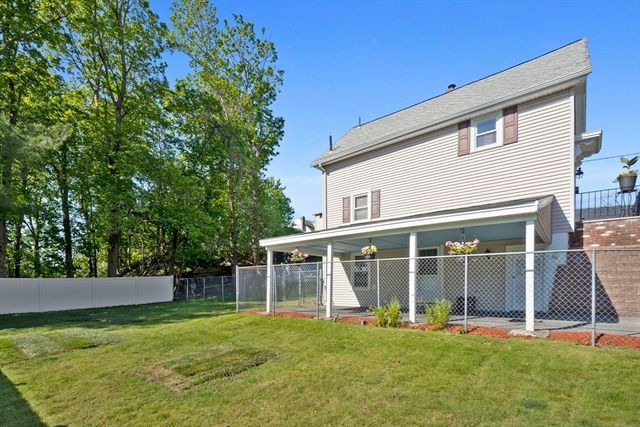 6 Highland St, Wakefield, MA 01880