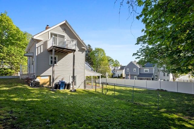 6 Highland St, Wakefield, MA 01880