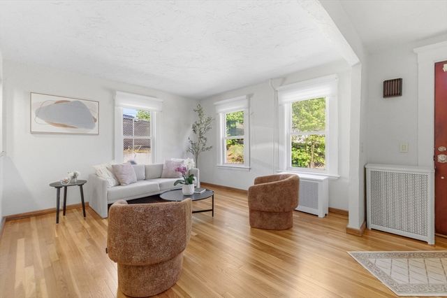 6 Highland St, Wakefield, MA 01880