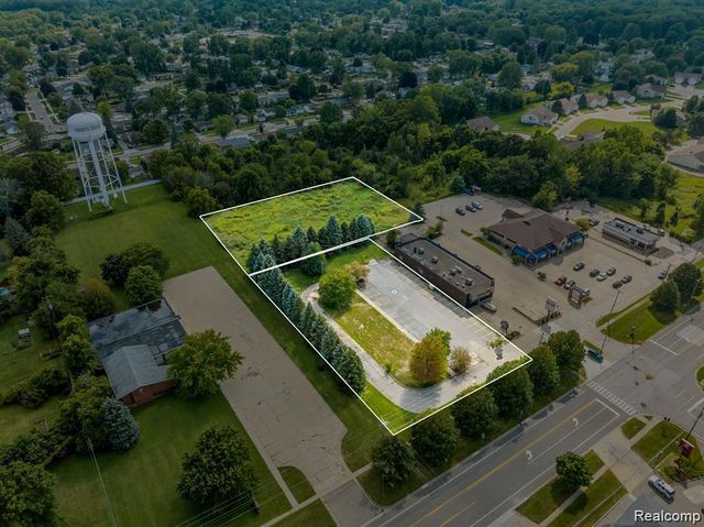 8541 Miller Road, Swartz Creek, MI 48473