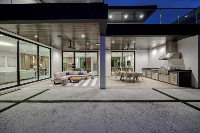 119 N Gordon Road, Fort Lauderdale, FL 33301